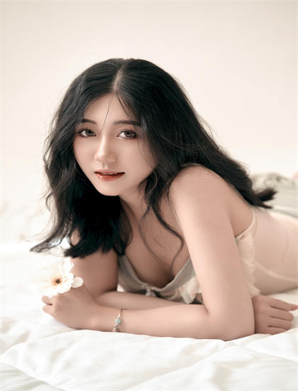 《南京的那个夏天》美学价值分析：艺术美感与审美特征探讨